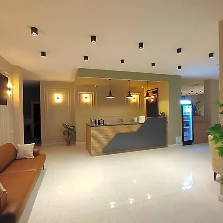 Hotel The Brothers 2*